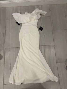 Lulus White Maxi Dress With a Fitted Off the Shoulder Ruffle Mermaid Dress